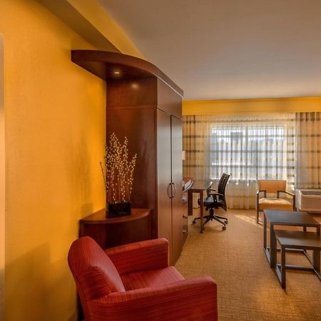 Courtyard By Marriott Charleston Downtown/Civic Center Hotel Eksteriør billede